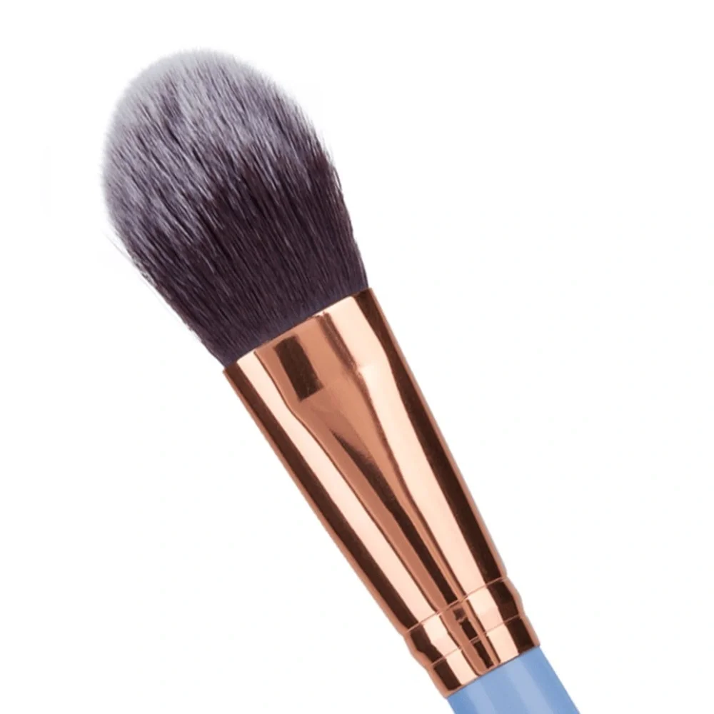 LUXIE Beauty 660 Makeup Precision Foundation Brush NWT